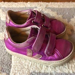 Girls Veja metallic pink sneakers